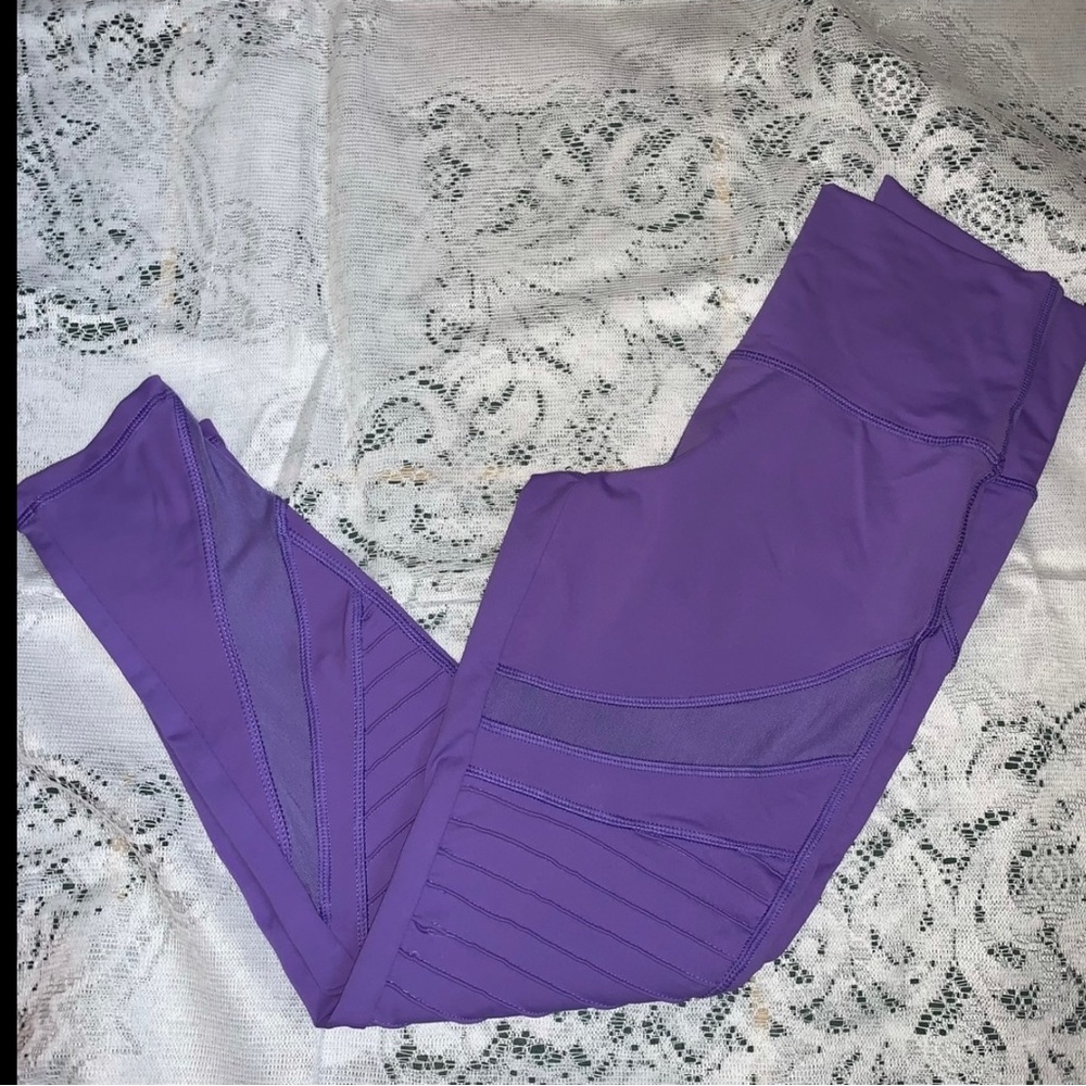 Aerie purple moto leggings with see threw patches